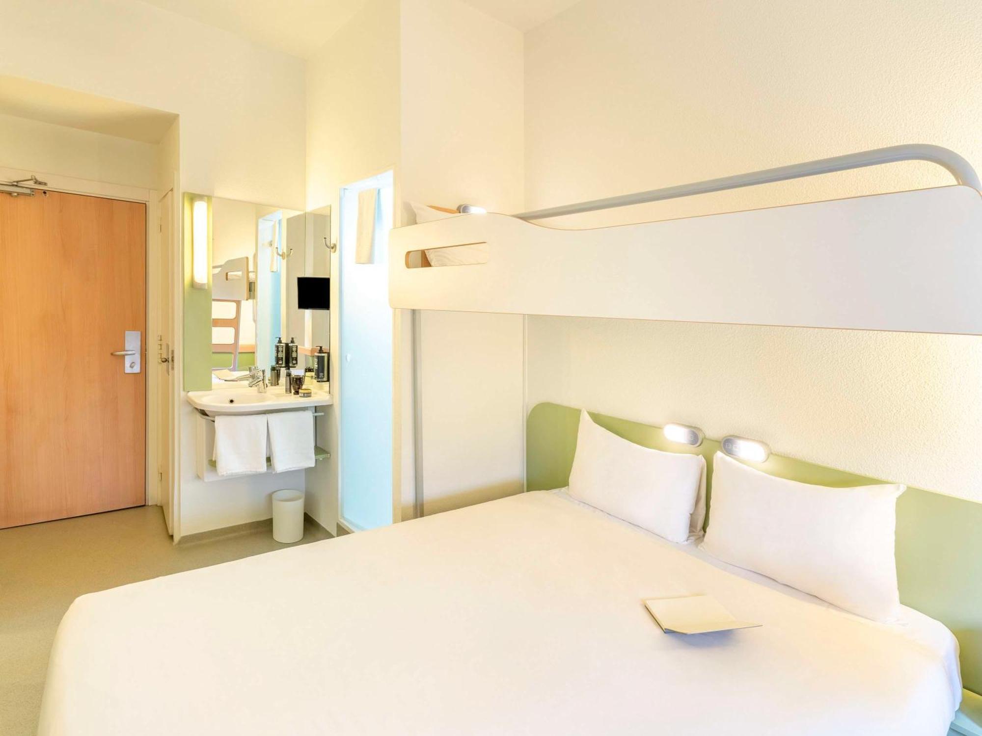 Ibis Budget Madrid Calle Alcalá Exterior foto